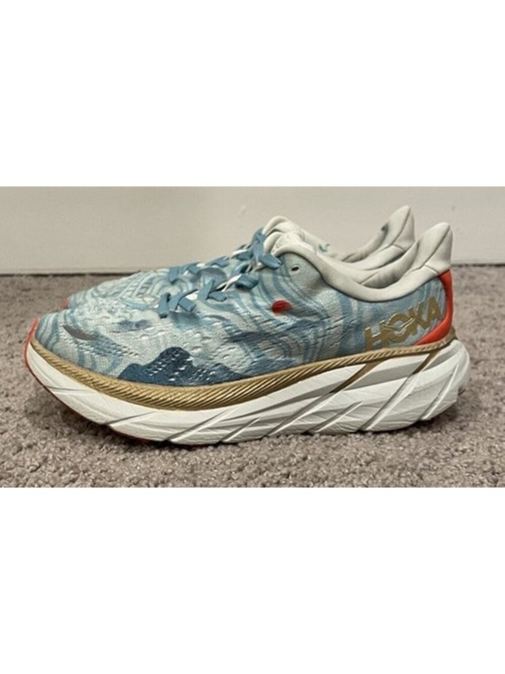 Rare Hoka One One Clifton 8 Pastel Blue Women’s Size 7.5 B Running Shoes